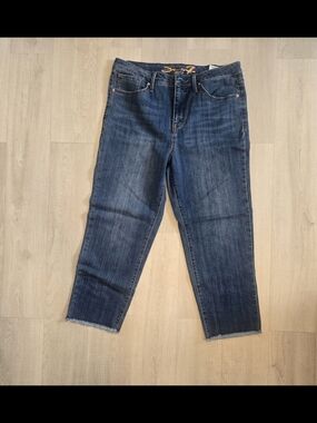Seven7 Straight Cropped Jeans
